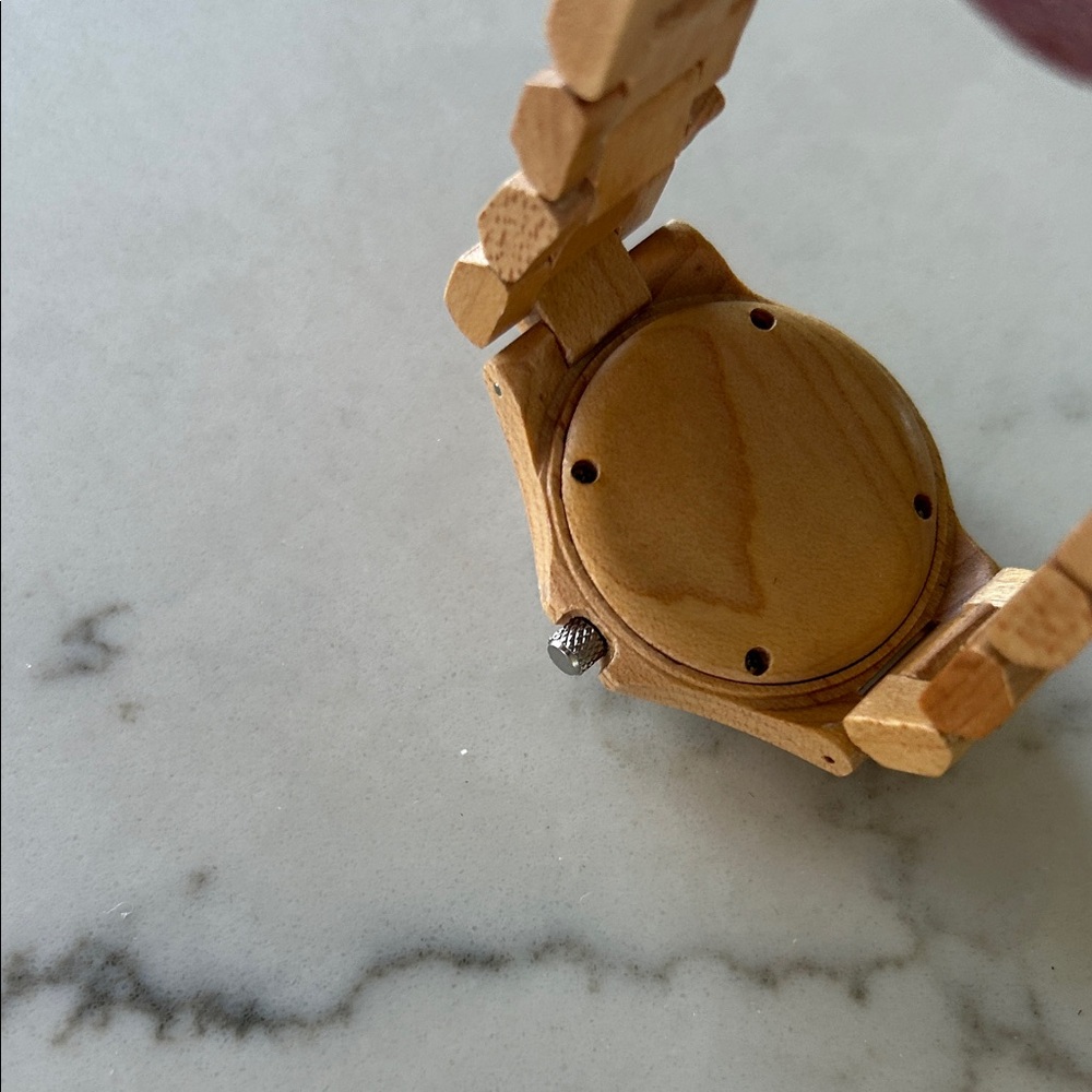 Women's Wooden Watch - Picture 5 of 7